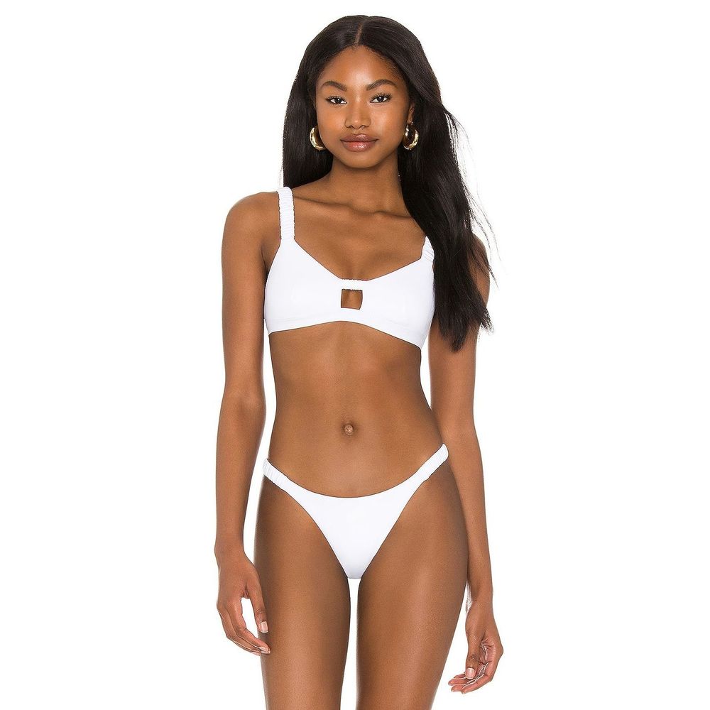 vitamin A Lennon Bikini Top in White EcoLux Size M REVOLVE MSRP $115